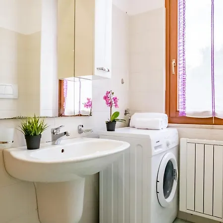 Marconi Centre Apartment